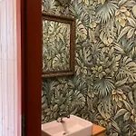 Chalet Tinyhouse V Zahrade